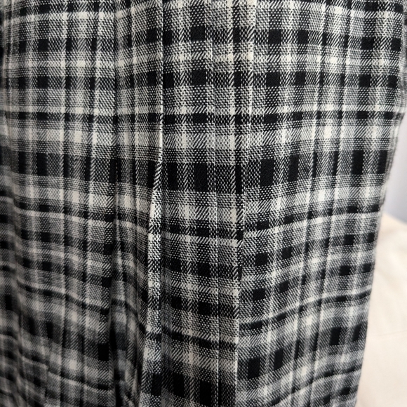 Anne Klein Black and White Plaid Wool Wrap Skirt size 4 - Picture 7 of 10